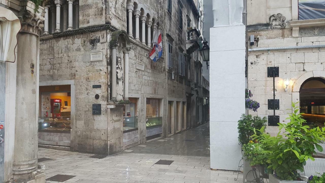 Ciprianis City Center Split Exteriör bild